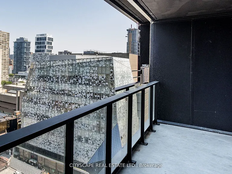 20 Edward St N #1302 — Photo 22