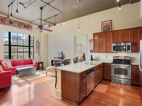 3rd image of 1201 Canal St APT 453