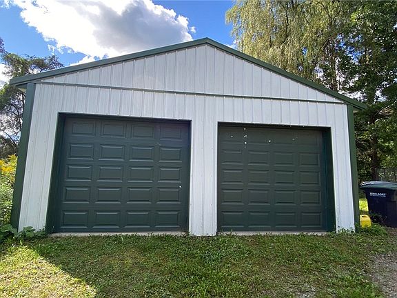 3rd image of 13 Naples Hill Rd