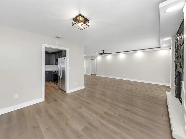 4030 Fieldgreen Pl — Photo 11