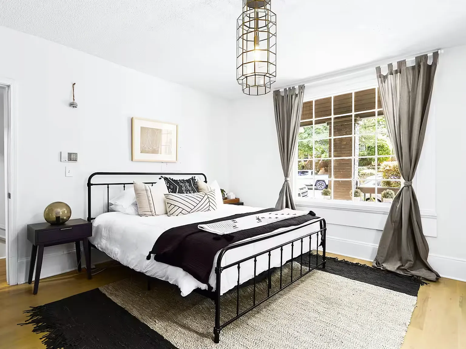 2 bed, 2000 sqft, $2,750 — Photo 4