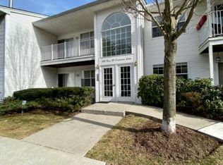 107 Crestview Ln, Mount Arlington, NJ 07856