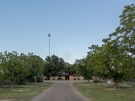 2nd image of 1434 Highway 385