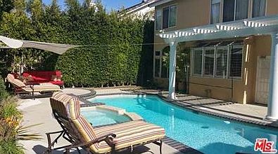 3rd image of 5245 Ladera Crest Dr