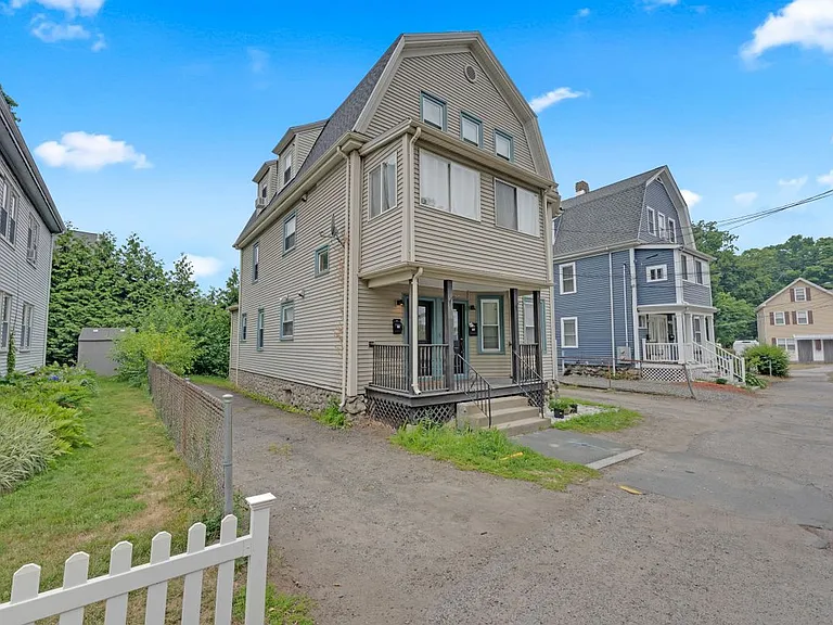 24 Orchard Ave — Photo 18