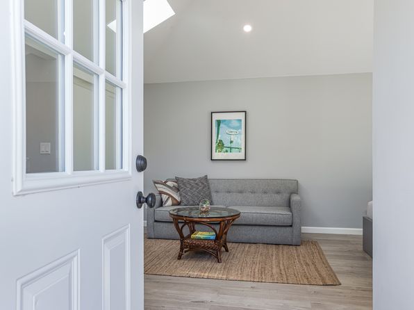 (undisclosed Address)