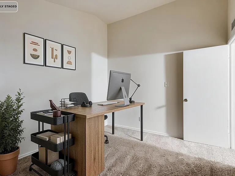 Sunflower Dr — Photo 6