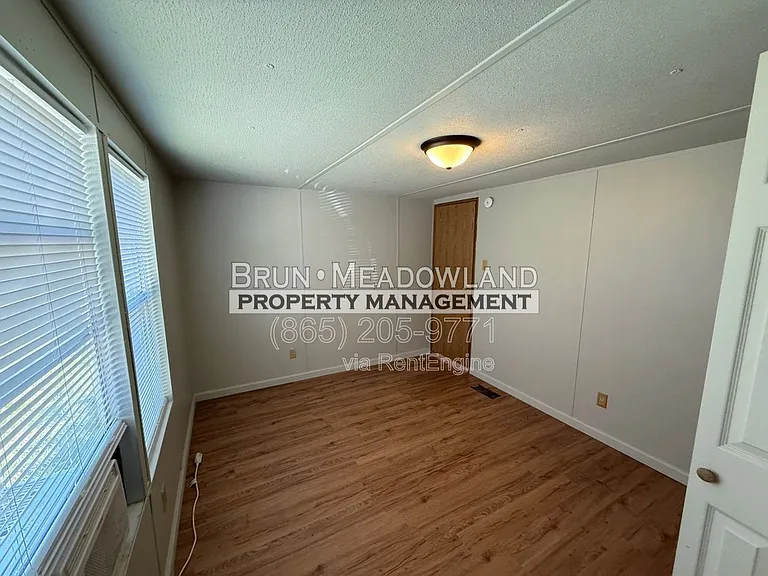 424 Patterson Rd — Photo 21
