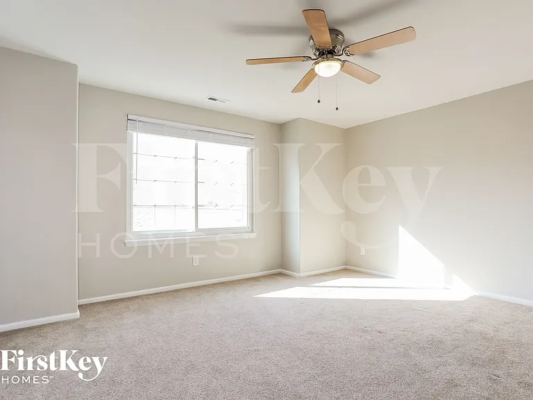 7498 S Norfolk Way — Photo 9