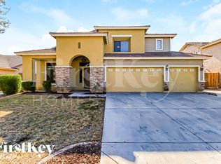 2403 W Quick Draw Way, San Tan Valley, AZ 85142