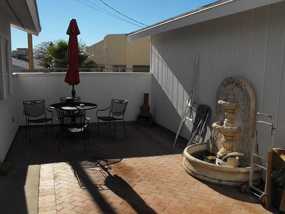 4th image of 2556 Daytona Ave