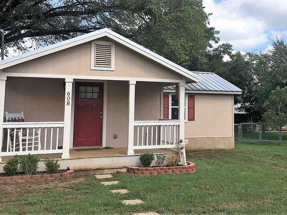 1st image of 608 Josephine St