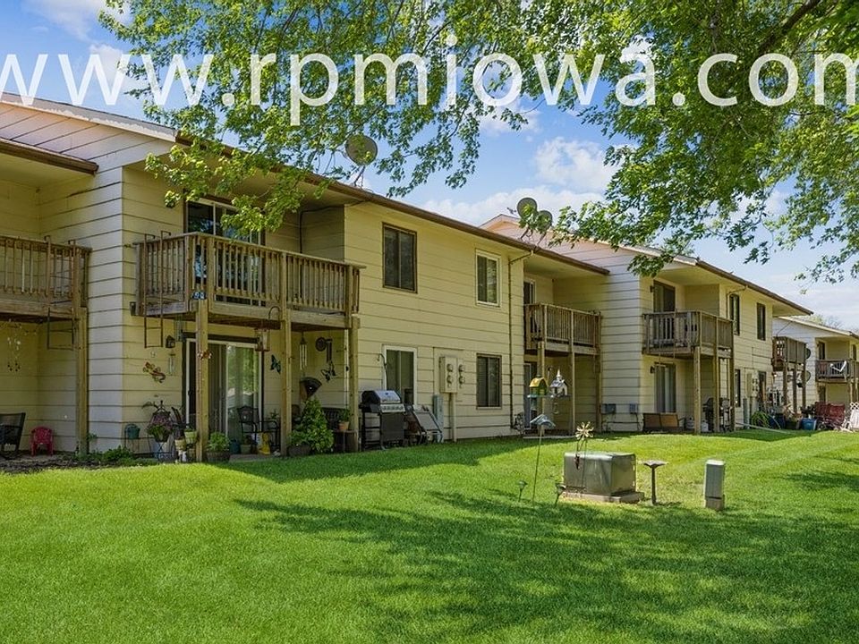 1st image of 2056 NW Hickory Ln