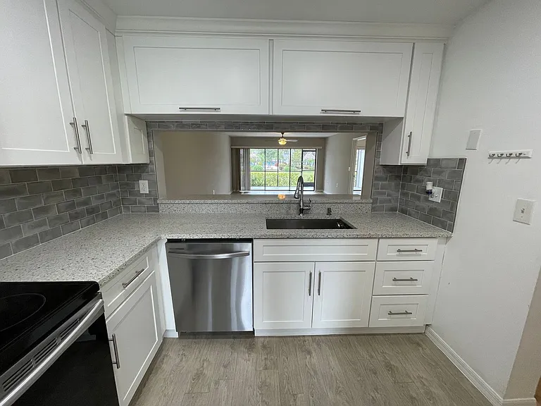 1200 Commonwealth Cir #H-103 — Photo 1