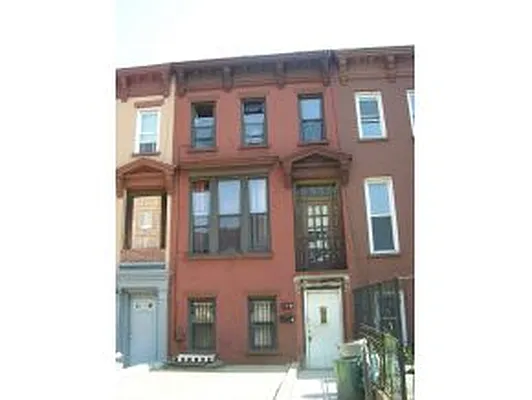 Sold by Johnson Real Estate Group | media 1