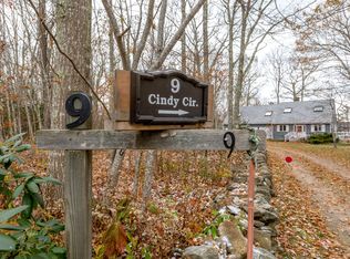 9 Cindy Cir, East Boothbay, ME 04544