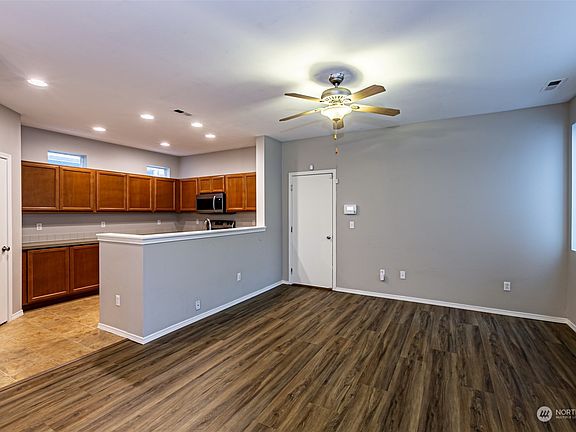 5th image of 7526 Traditions Avenue NE