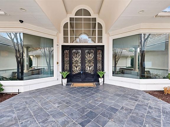 3rd image of 6836 Laurel Valley Dr