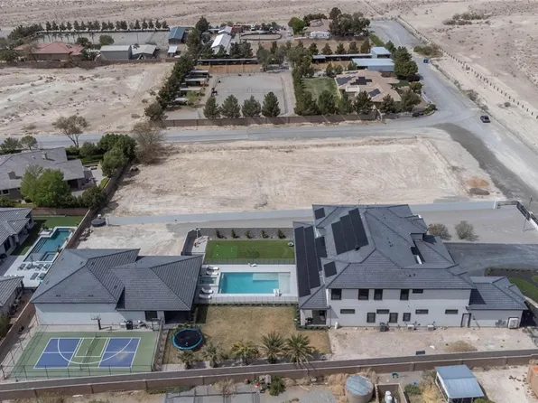 6265 Iron Mountain Rd, Las Vegas, NV 89131