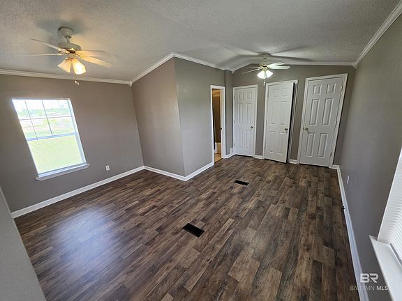 5th image of 33163 Gilley Rd