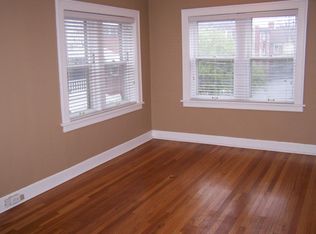 313 E 43rd St APT 2E, Kansas City, MO 64111