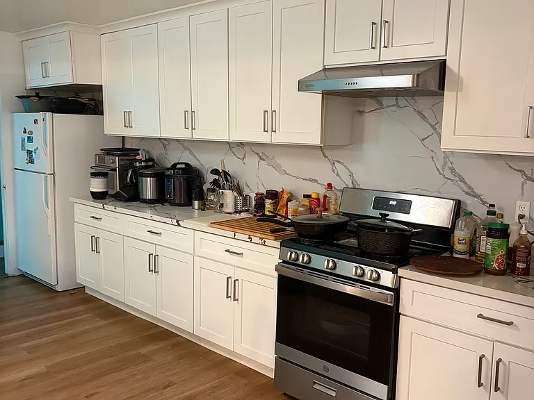 1026 N Mountain View Pl #2 — Photo 11