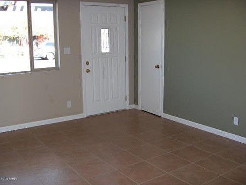 2nd image of 1117 W Heather Dr