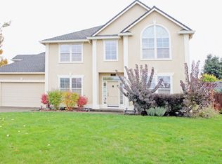 1151 Delrose Dr, Springfield, OR 97477