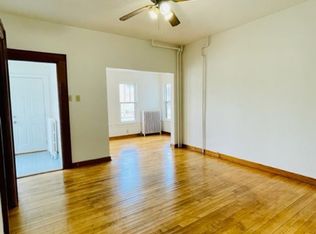 202 S Webster Ave #13433457, Green Bay, WI 54301