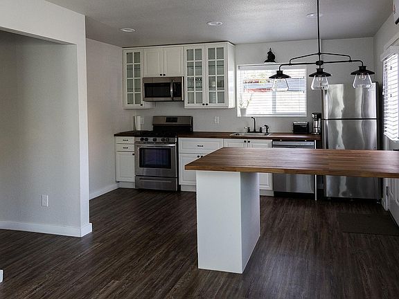 4th image of 1017 E Turney Ave #3