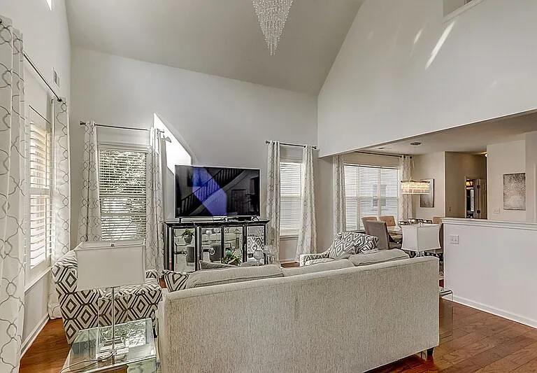 1338 Harbor Park Dr — Photo 9
