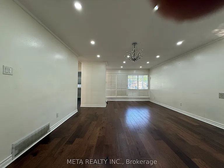 556 McCowan Rd — Photo 5