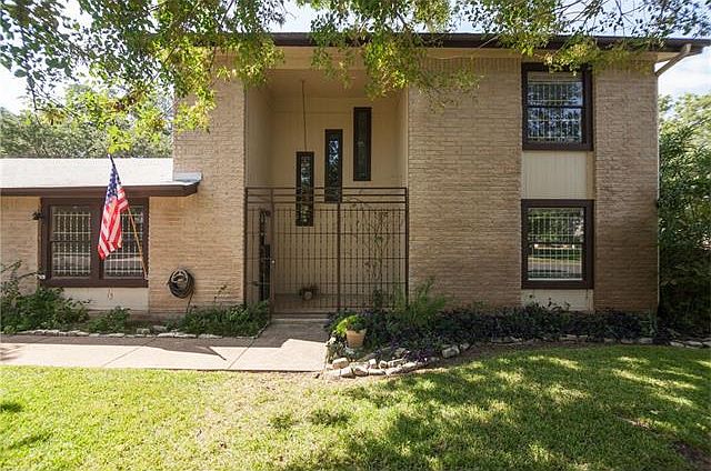 1st image of 3810 Powderhorn Dr