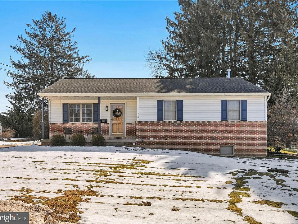 1st image of 224 Circle Dr