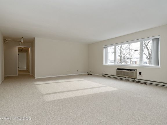 3rd image of 2812 E Bel Aire Dr APT 104