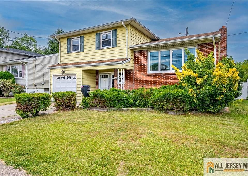 1st image of 2300 Desisto Dr