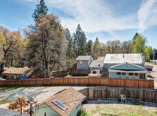 21417 Main St, Lakehead, CA 96051