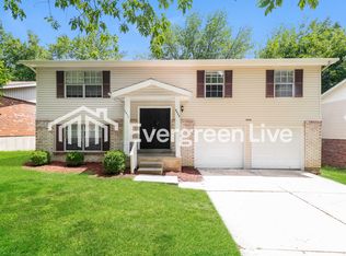 2032 Farflung Dr, Florissant, MO