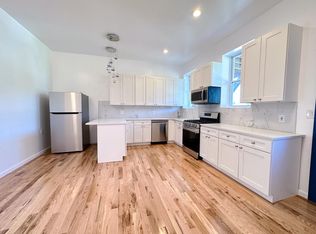 309 Greenfield Ave #1, Pittsburgh, PA 15207