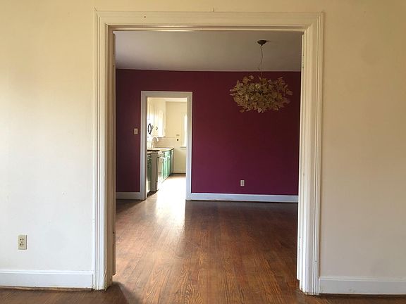 5th image of 306 Bishop St