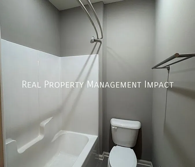 214 Churment Ct — Photo 48