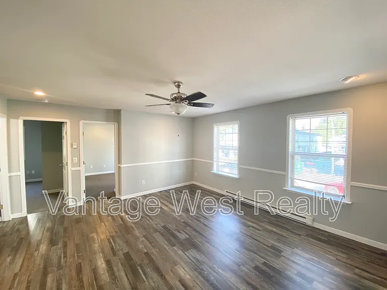 1073B Lawson Ave — Photo 10