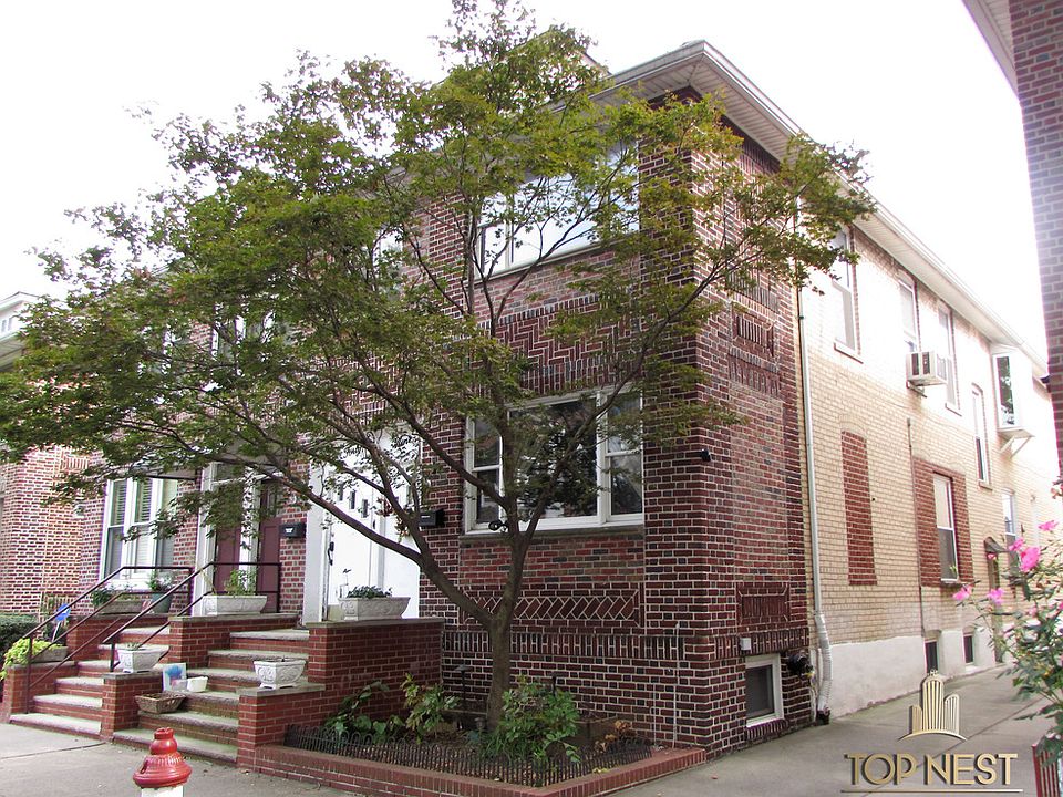 2nd image of 49 Clara St