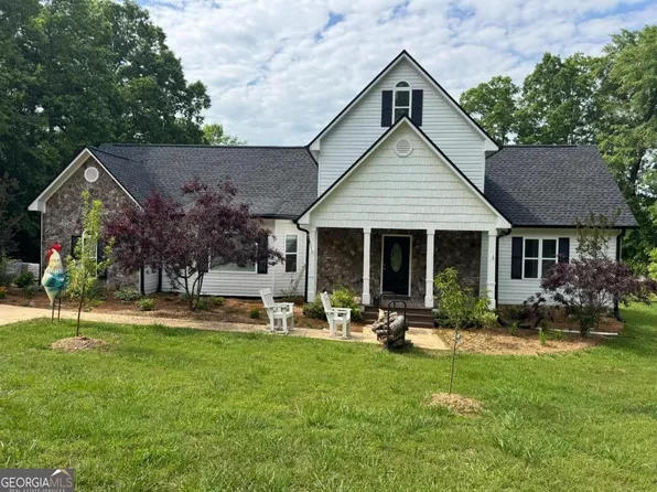 327 Lakeridge Dr, Temple, GA 30179