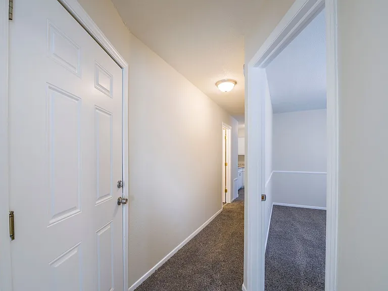 3040 Pleasant Ave — Photo 2