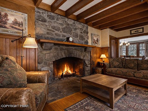 4th image of 204 Lake Rd