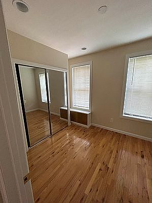 5th image of 608 E 9th St #23