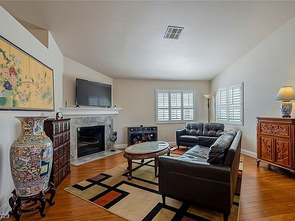 2nd image of 5355 Angler Cir Unit 203