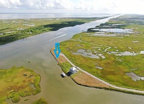 2nd image of 1325 Lagoon Dr