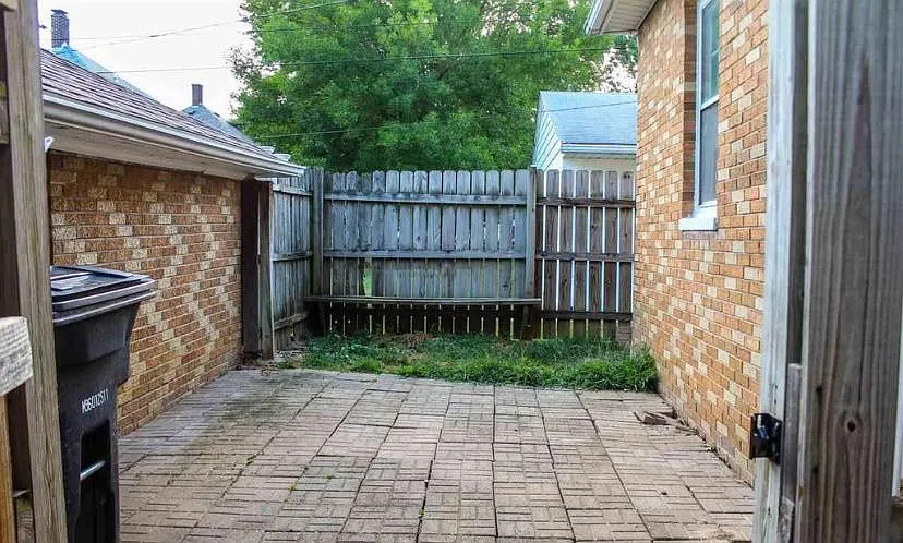 4 bed, 1288 sqft, $1,500 — Photo 3